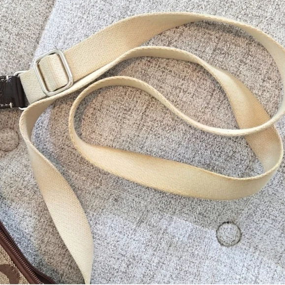 HP!  Coach Crossbody Bag And Essential Wristlet Bundle - Picture 11 of 16